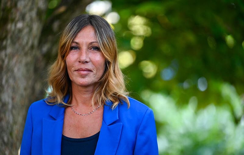 Mathilde Seigner ne cache pas son indignation face aux commentaires sur Nadia Fares.