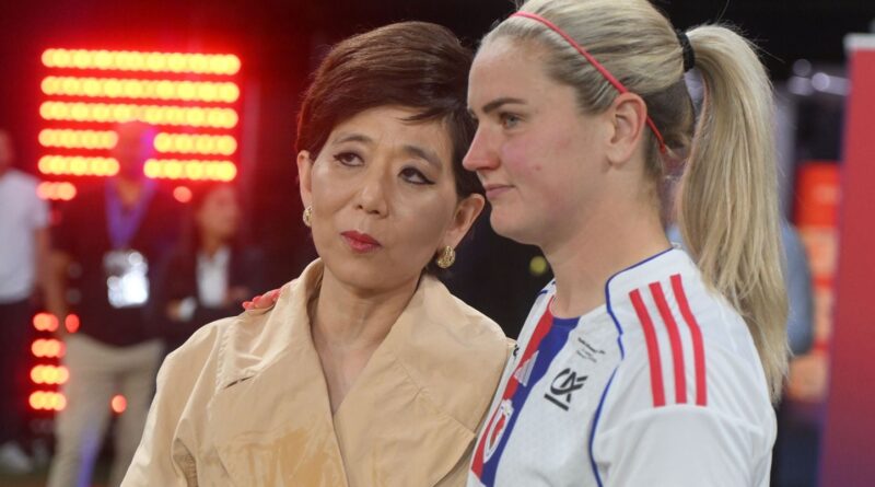 Michele Kang devient propriétaire de l'Olympique Lyonnais et reste présidente.
