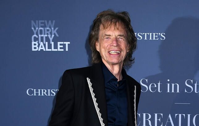 Mick Jagger met fin à la rivalité entre les Stones et les Beatles.
