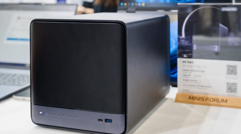 Minisforum présente l'All-Flash S5 pour concurrencer Synology et QNAP.