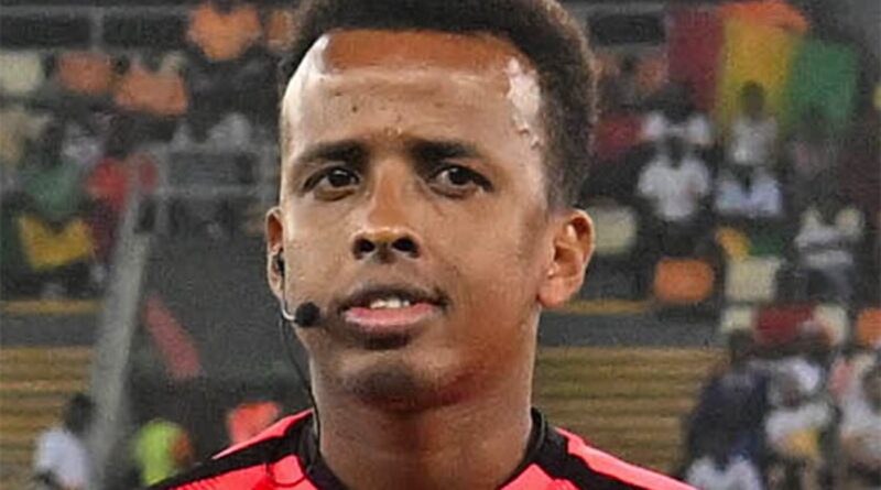 Mondial 2026 : Omar Artan exclu par les États-Unis, meilleur arbitre africain