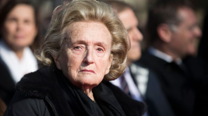 Mort de Bernadette Chirac : hommage de Nicolas Sarkozy à l'Elysée.