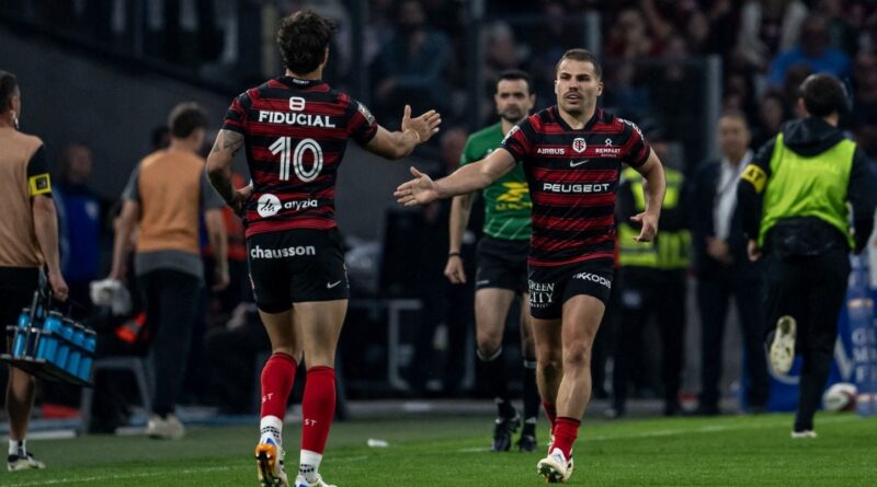 Ntamack et Dupont intègrent les Bleus après le titre en Top 14.
