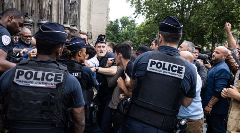 Paris : Six membres de Civitas en garde à vue après la Nuit Blanche perturbée