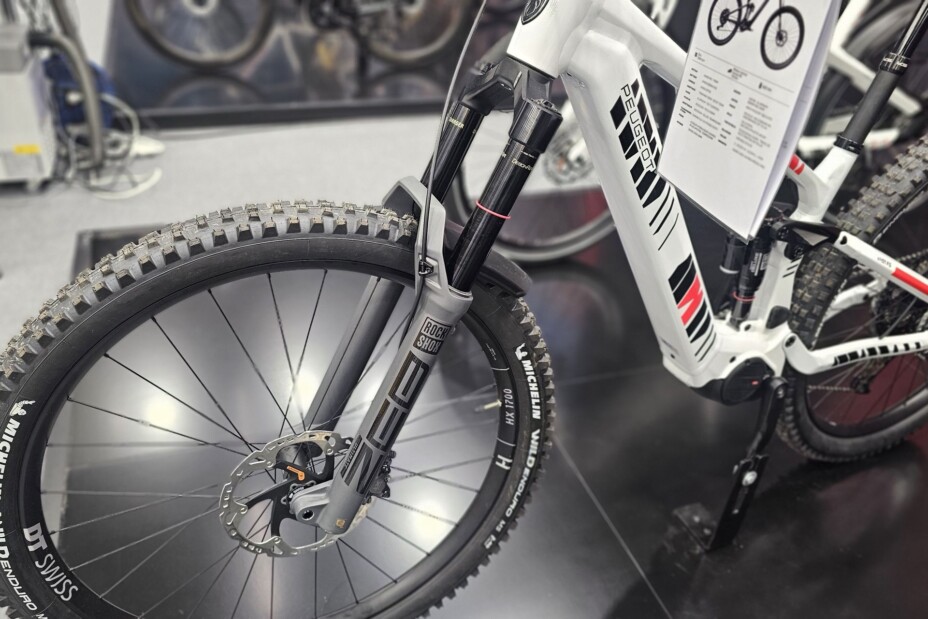 Peugeot présente sa gamme de vélos électriques 2026 avec moteurs Bosch et Avinox (DJI)