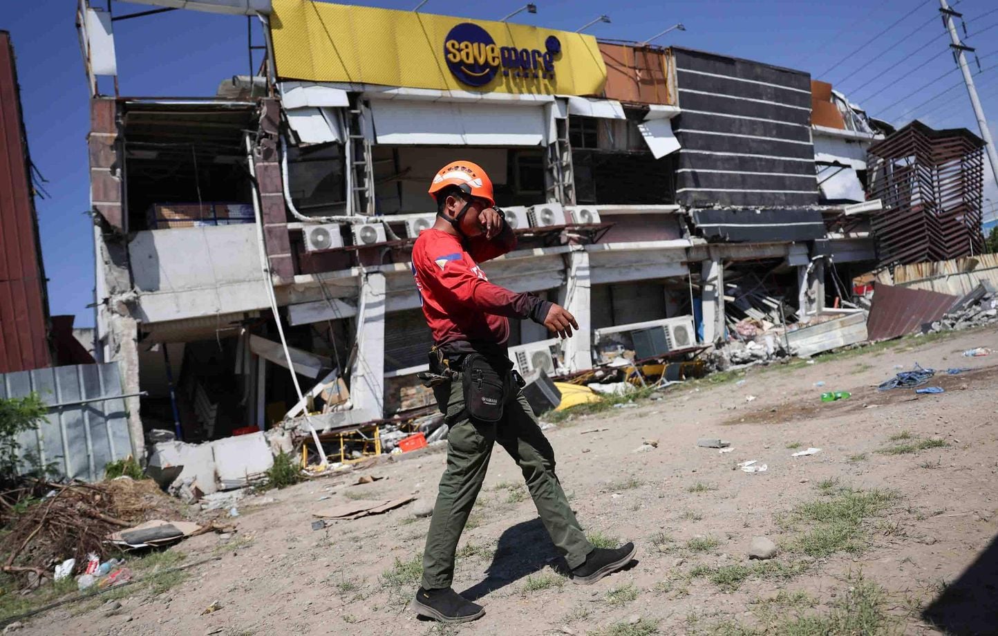 Philippines : 41 morts, blessés soignés hors des hôpitaux