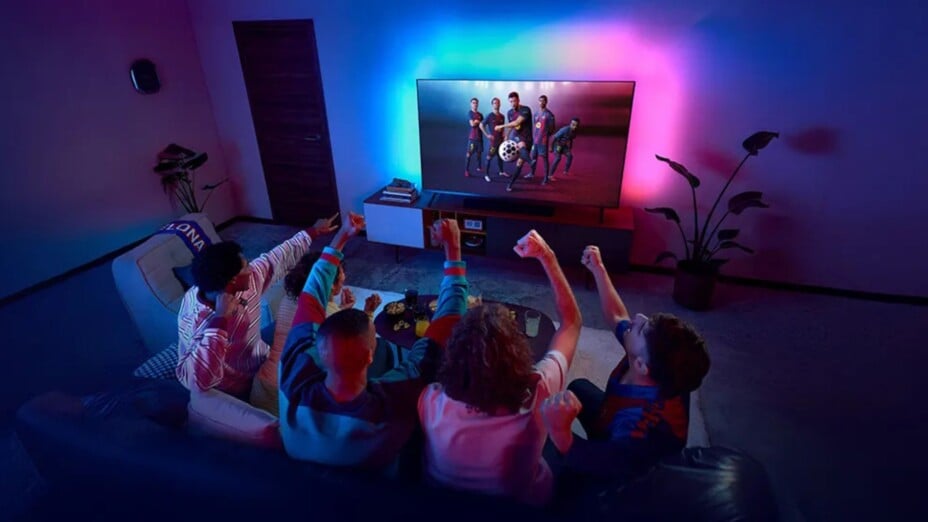 Philips TV OLED 77 pouces, PS5 Slim et Disney+ : offres du jour