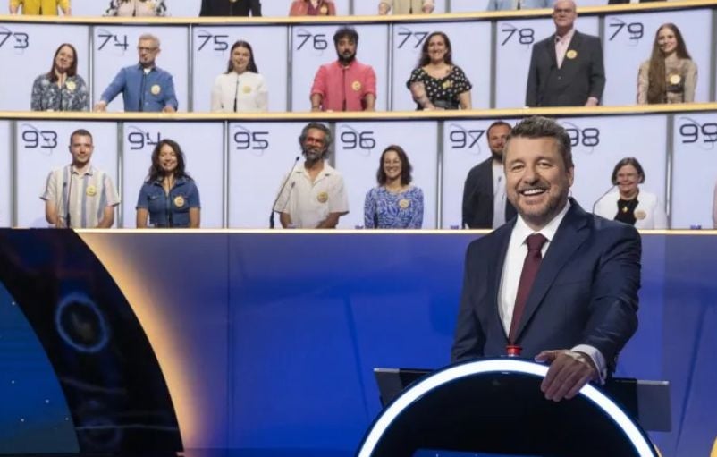 « Qui restera dans la lumière ? » : Bruno Guillon annonce un changement dans les jeux télévisés sur France 2.