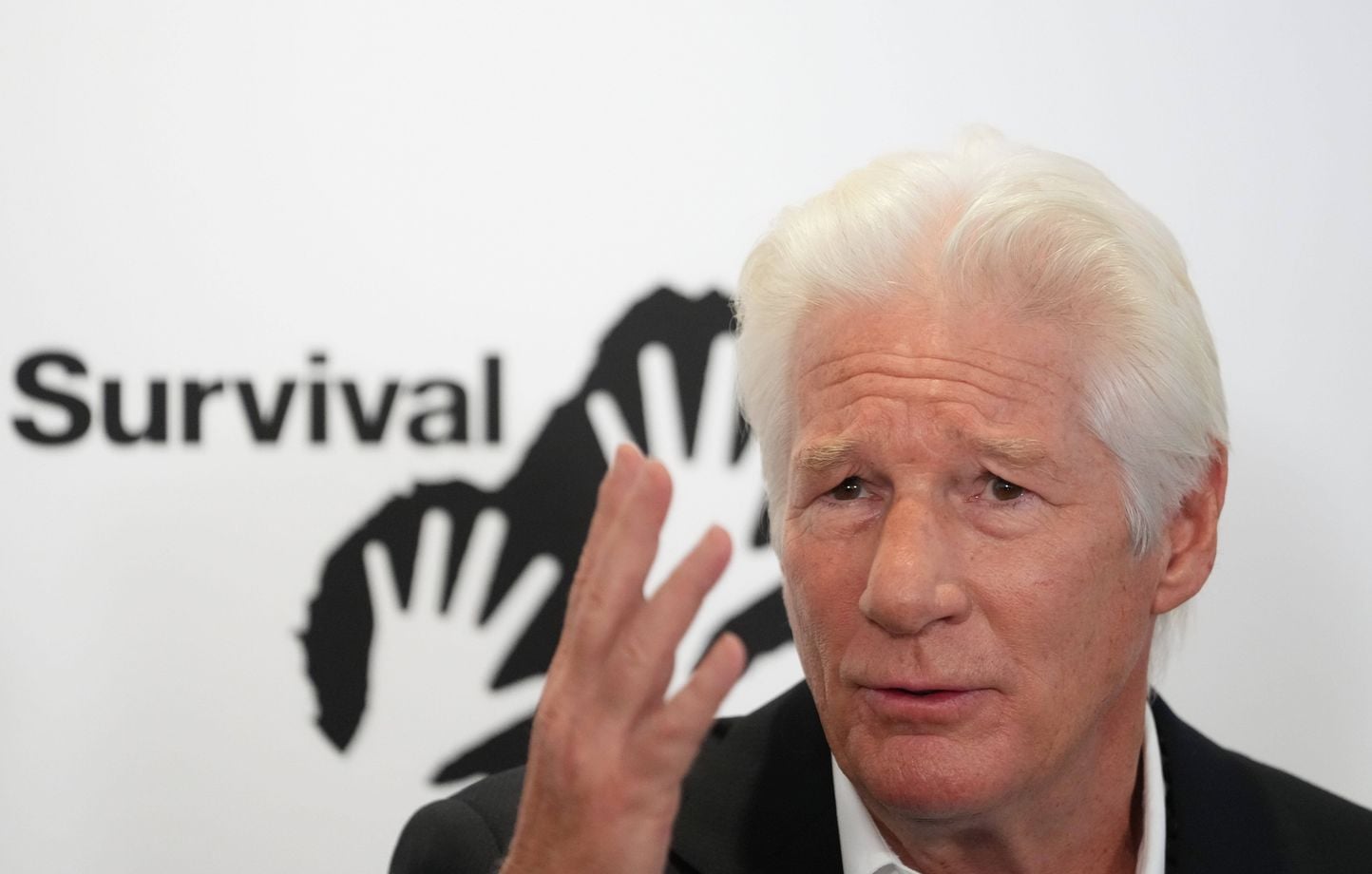 Richard Gere traite Trump de « maniaque » détruisant « tout ce qu’il y a de bon »