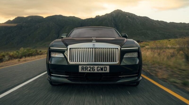 Rolls-Royce dévoile sa voiture la plus performante, 100 % électrique.