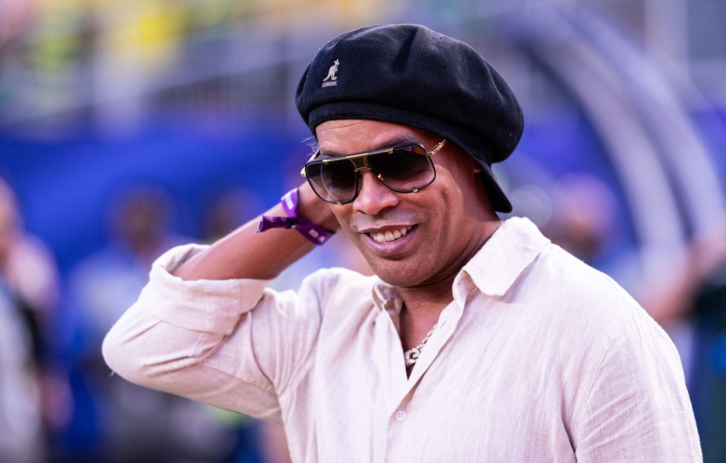 Ronaldinho ne rejoue pas en 3e division italienne, un champion sans âge.
