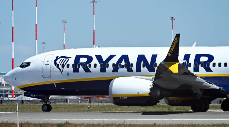 Royaume-Uni : enquête sur Ryanair pour faire payer les parents auprès de leurs enfants