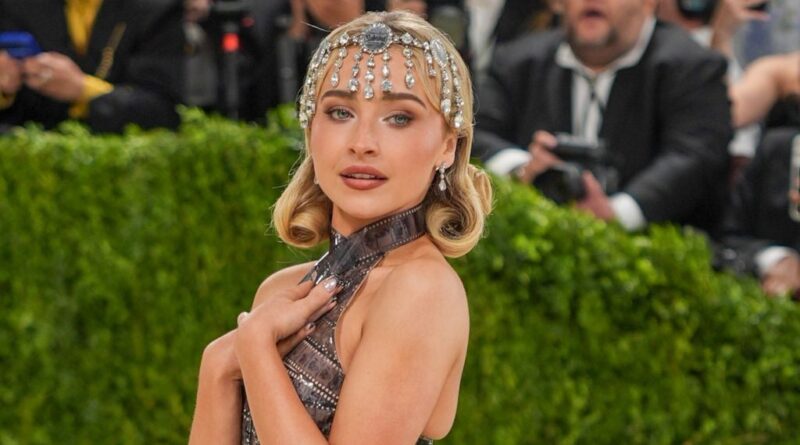 Sabrina Carpenter obtient protection judiciaire après un témoignage glaçant.