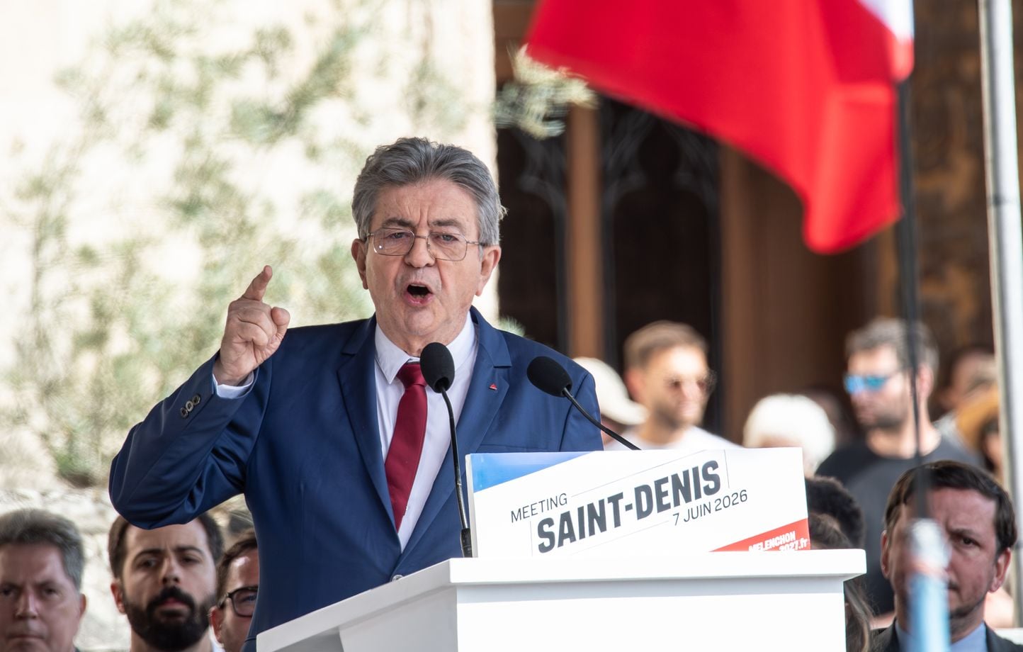 Saint-Denis : Jean-Luc Mélenchon attaque le RN et le « suprémacisme » durant son premier meeting