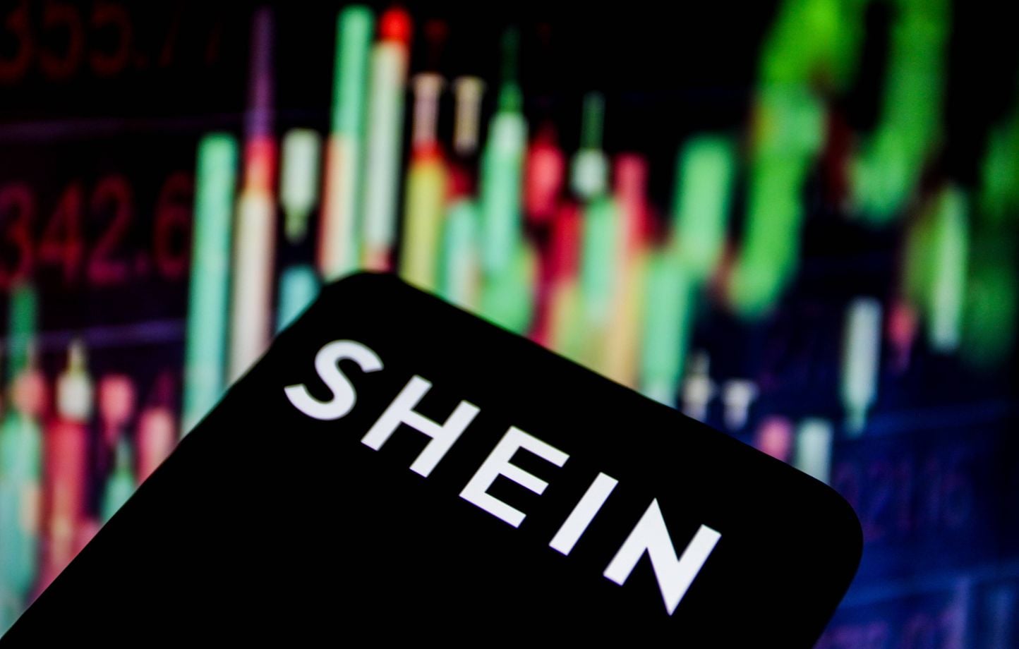 Shein ne reçoit pas moins de deux amendes totalisant 22 millions d'euros.