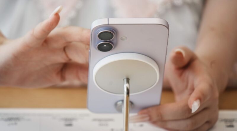 Smartphones : Le prix moyen de revente atteint 0 euro.