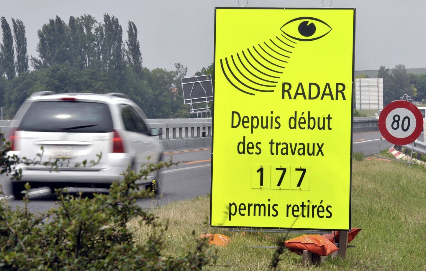 Suisse : À 248 km/h sur l'autoroute, trahi par ses vidéos