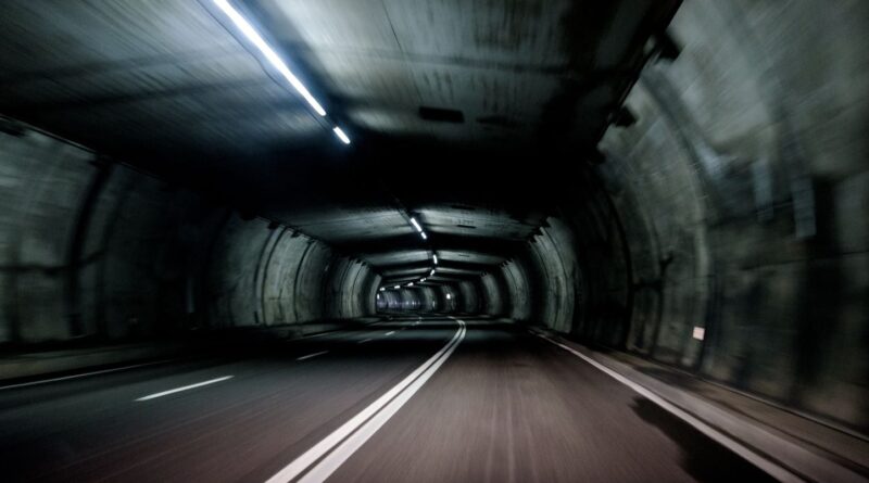 Suisse : Panne d'essence dans un tunnel, retrait de permis par la justice