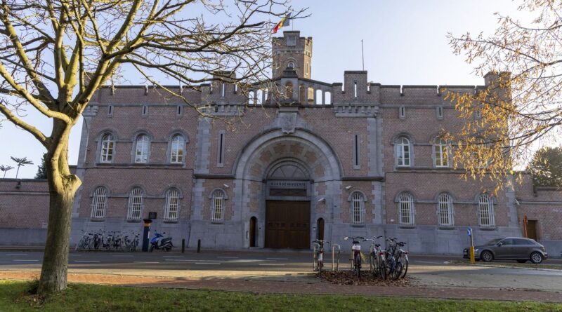 Surpopulation carcérale : les barreaux flamands attaquent l'État pour Gand