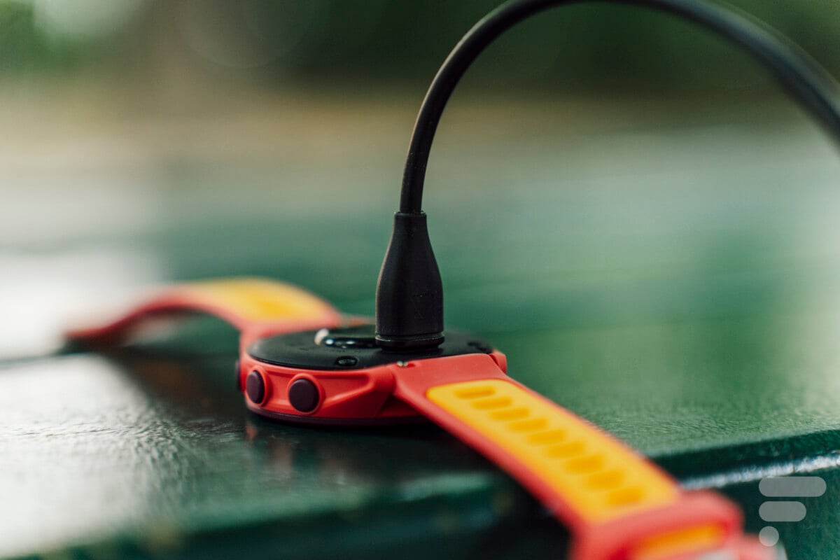 La Garmin Forerunner 170 en charge
