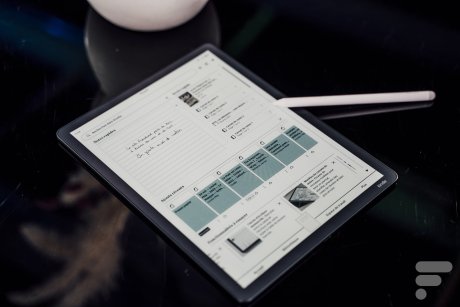 Kindle Scribe Colorsoft // Source : Chloé Pertuis - Frandroid