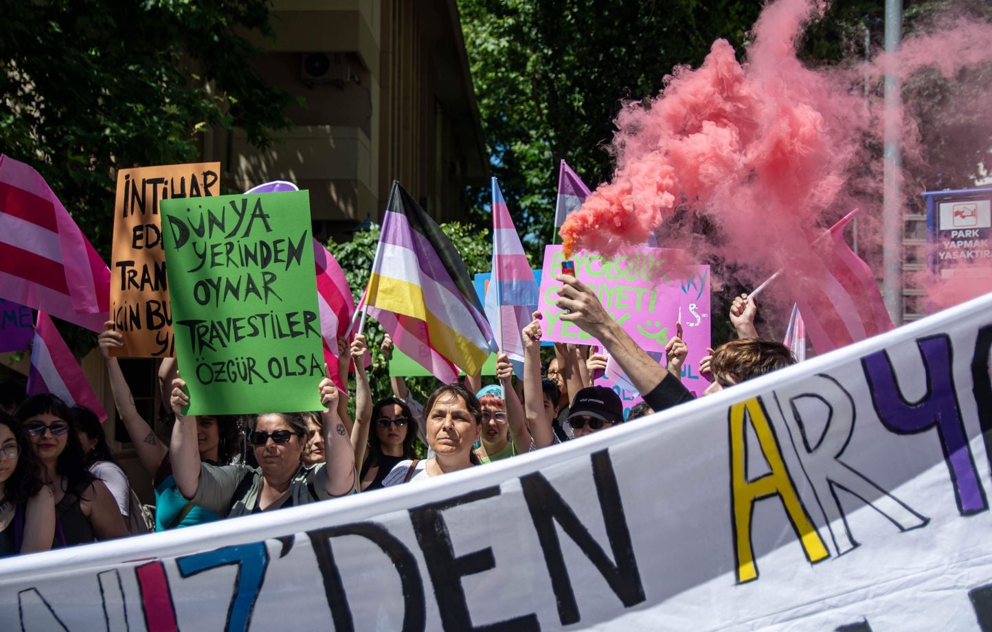 Turquie : Environ 50 personnes arrêtées lors de la Gay Pride à Istanbul