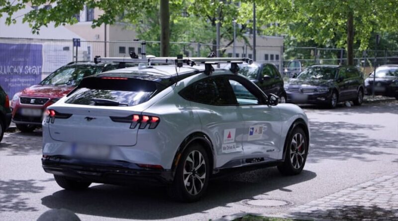 Uber prévoit le lancement de robotaxis en Europe pour 2026