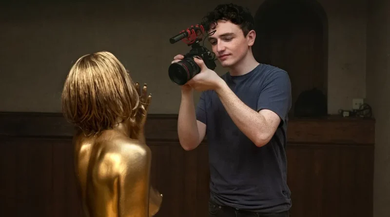 Un soir, un film avec Hugues Dayez : "Truly Naked", un porno réussi sans l'être ?