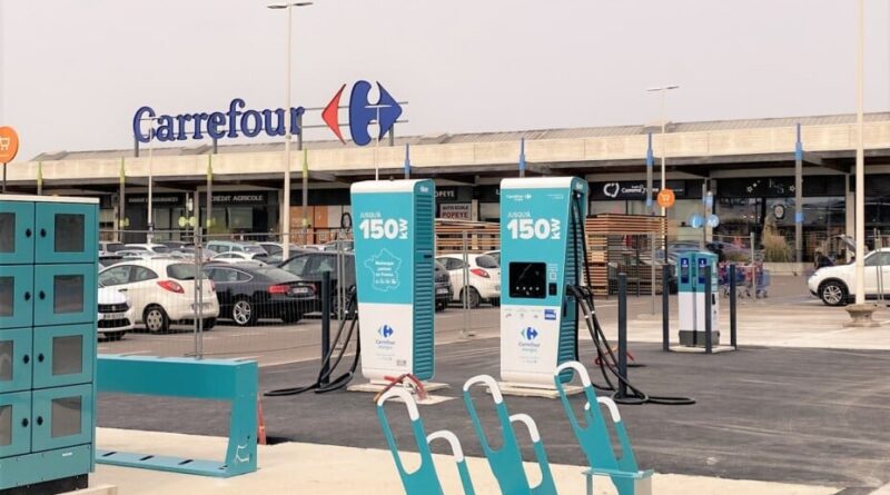 Une étude dénonce les prix chaotiques de la recharge des voitures électriques.