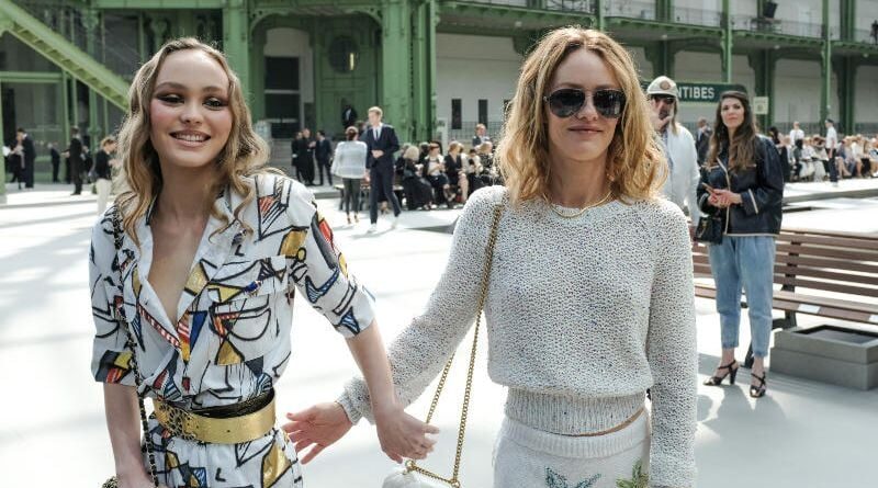 Vanessa Paradis : le statut de « nepo baby » est un « handicap » pour ses enfants.