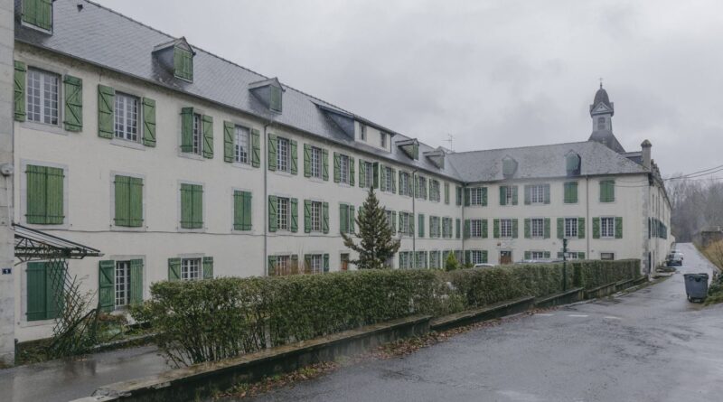 Violences à l'école : la proposition de loi Bétharram en question.
