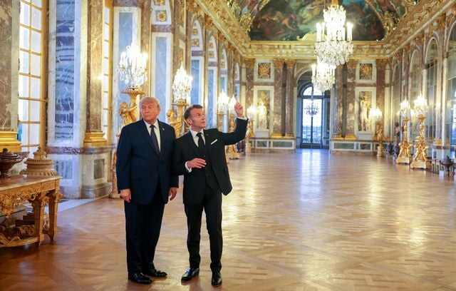 Donald Trump adore l'or et avec la sublime Galerie des Glaces, Emmanuel Macron a tout donné.