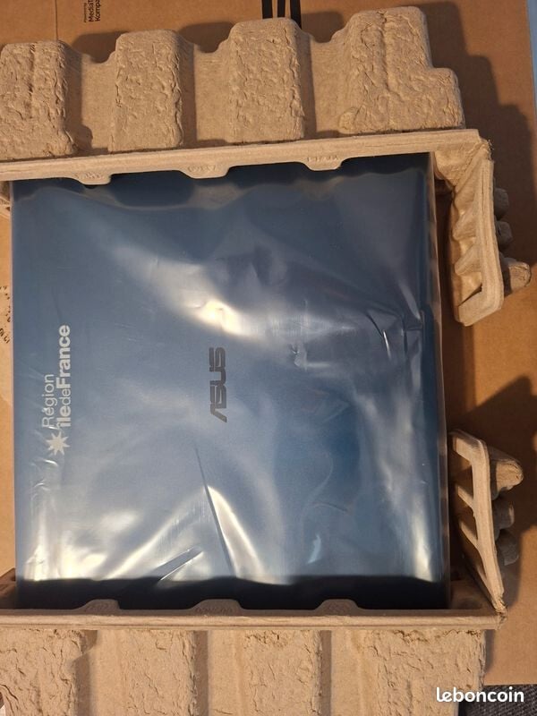 À partir de 2026, les lycéens franciliens auront un Chromebook Asus.