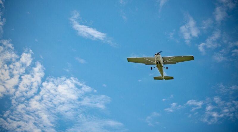 Argentine : Élève pilote atterrit seule après la mort de son instructeur