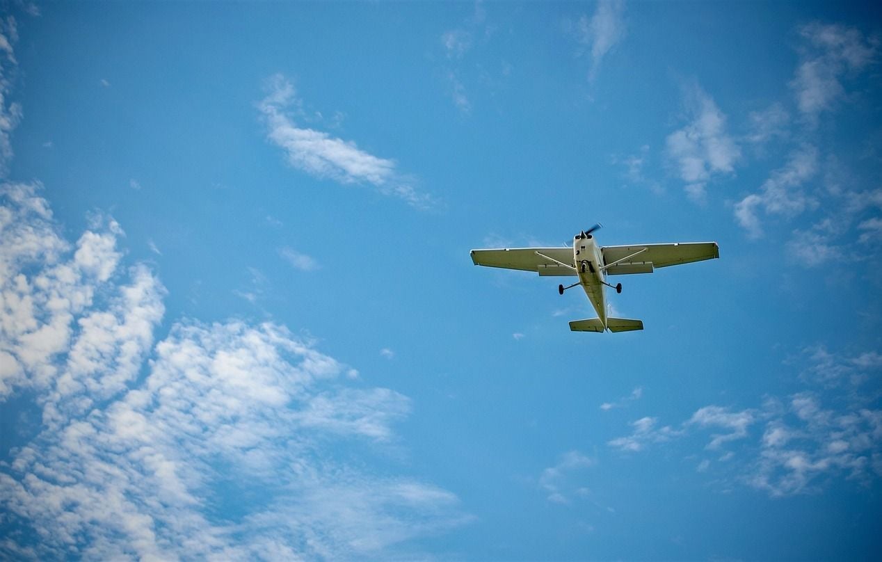 Argentine : Élève pilote atterrit seule après la mort de son instructeur