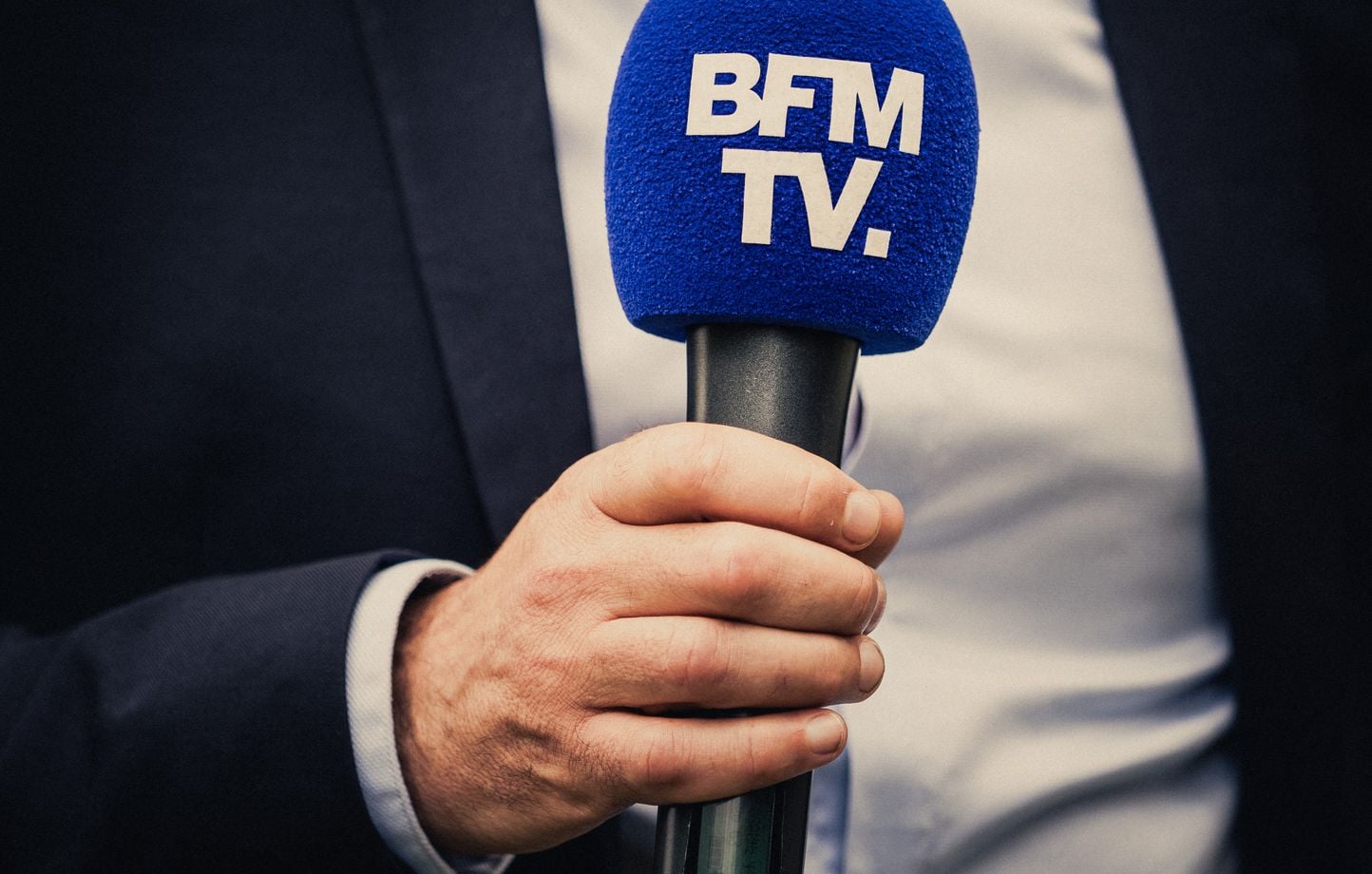 BFMTV porte plainte après la diffusion d'une vidéo raciste avec son micro