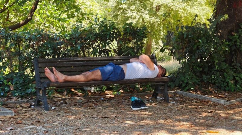 Canicule : « Il va falloir gérer l’effort » pour lutter contre la fatigue.