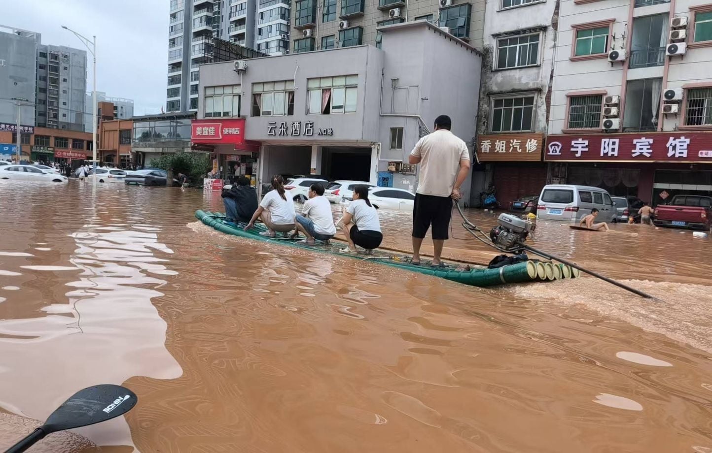 Chine : 15 morts après orages, Xi Jinping demande mobilisation « totale »