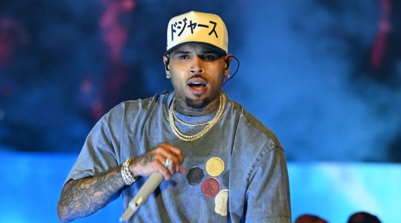 Chris Brown condamné à payer 13 millions de dollars à son ex-femme de ménage.
