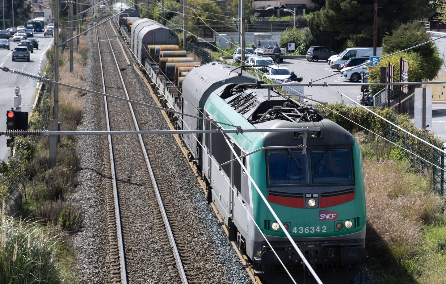 Cinq incendies déclenchés par un train de marchandises entre Beaune et Dijon