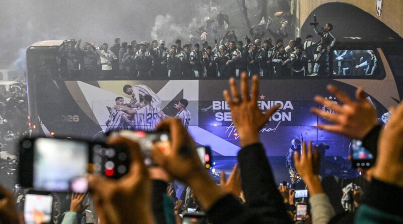 Coupe du monde 2026 : Les Argentins célèbrent à Buenos Aires malgré leur finale perdue contre l’Espagne