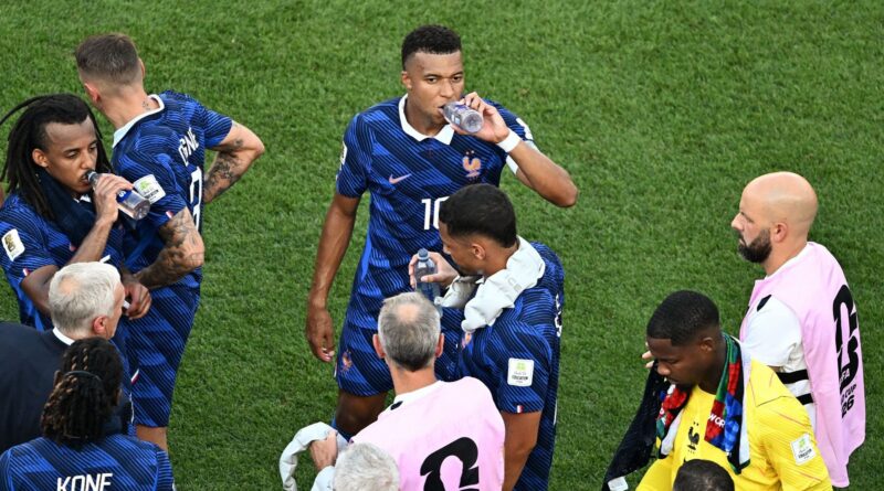 Coupe du monde : débat sur l'hydration break et nouvelles règles.