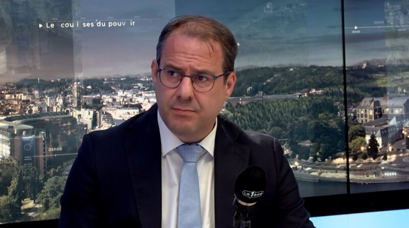 David Clarinval (MR) se réjouit de l'extension des flexi-jobs : "C'est une success-story"