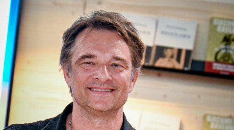 David Hallyday reçoit un adorable surnom de son petit-enfant.