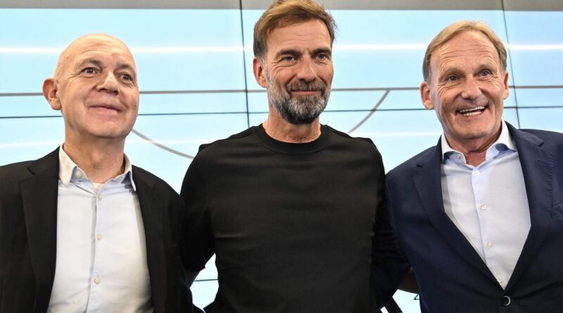 Deux ans après, Jürgen Klopp devient sélectionneur de l'Allemagne.