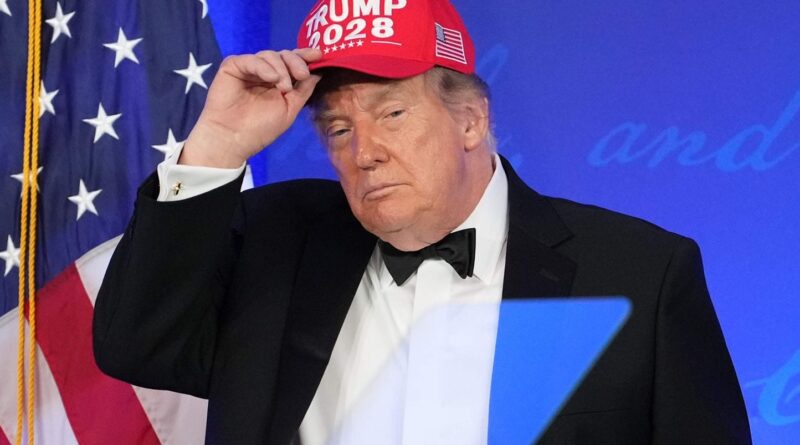 Donald Trump attaque (encore) les journalistes au gala de la presse aux États-Unis