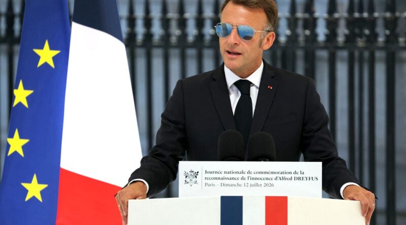 Emmanuel Macron appelle à la vigilance contre l'« odieux antisémitisme »