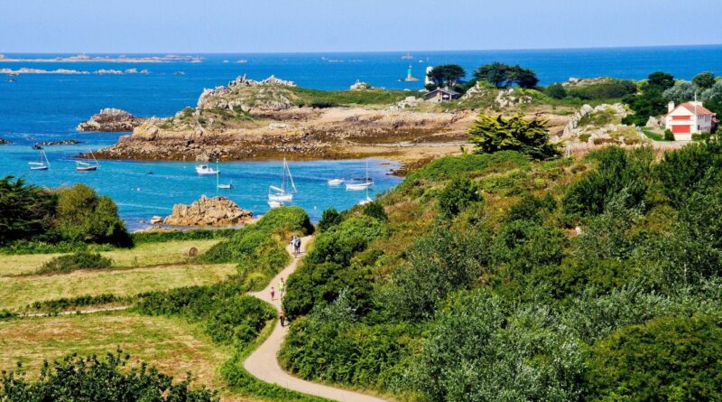 En images - Vacances d’été : Îles françaises sans voitures