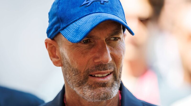 Equipe de France : La FFF présentera mardi le nouveau sélectionneur, sans confirmer Zidane.