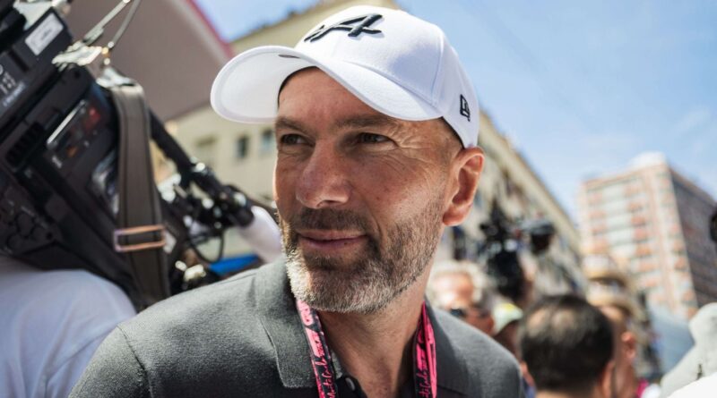 Equipe de France : Une dérogation ministérielle nécessaire pour le salaire de Zidane ?